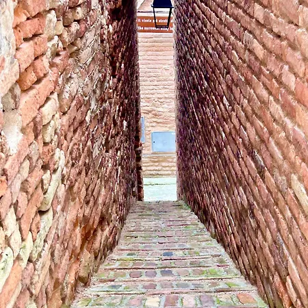 La Storia * Ripatransone